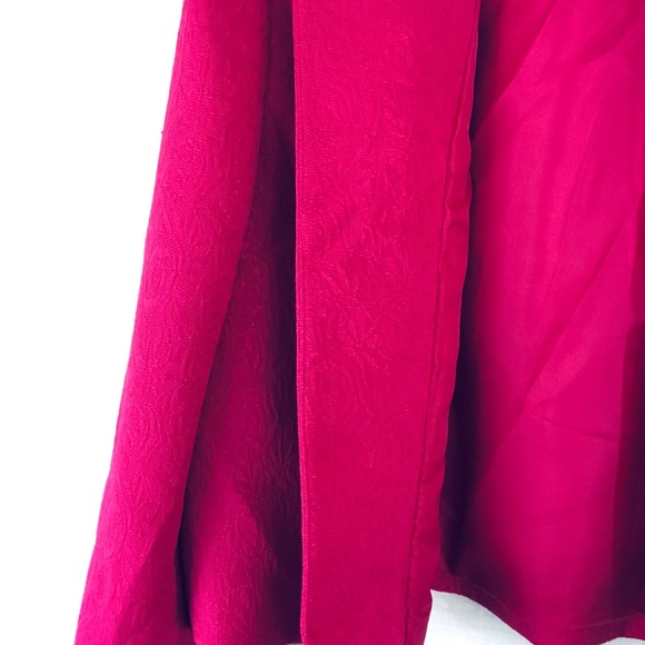 Kasper Floral Embroidered Cropped Fuchsia Blazer - Picture 6 of 8